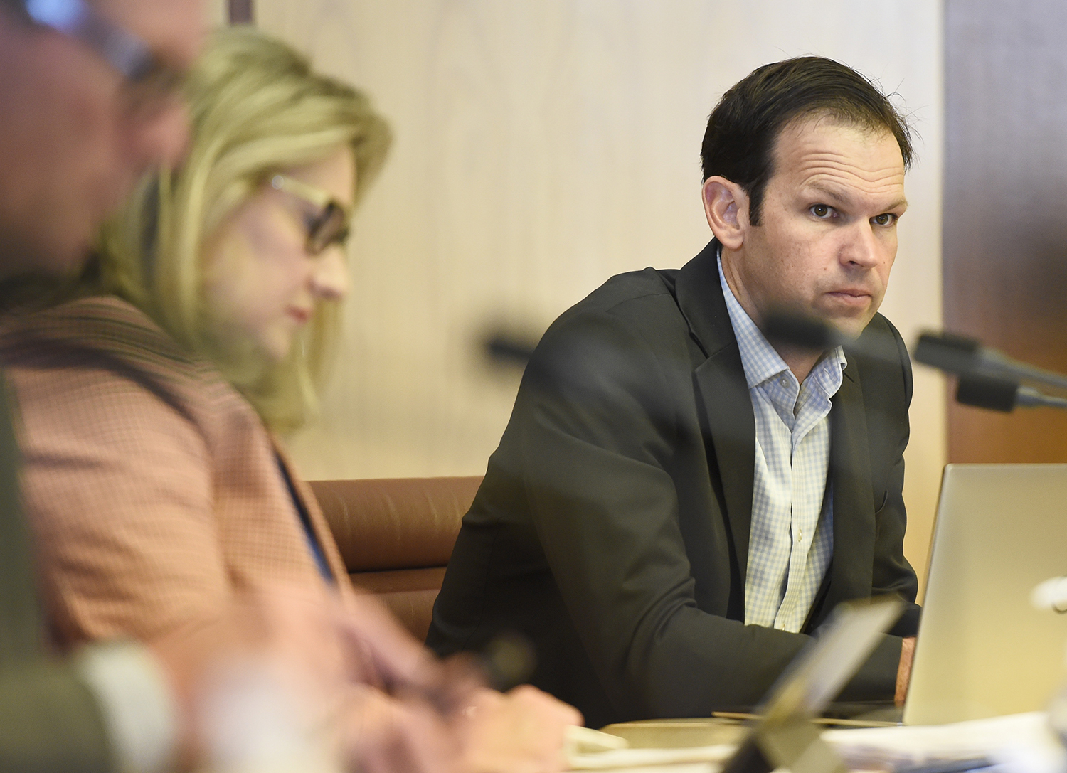 Committee Chair Senator Hollie Hughes and Senator Matt Canavan at a hearing of the Select Committee on Tobacco Harm Reduction, Parliament House, Canberra, 13 November 2020. DPS Auspic.