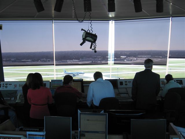\x3cp\x3eSenator Kerry O\'Brien (standing) inspecting the Airservices Australia facilities at Perth Airport, 27 April 2010.\x3c/p\x3e