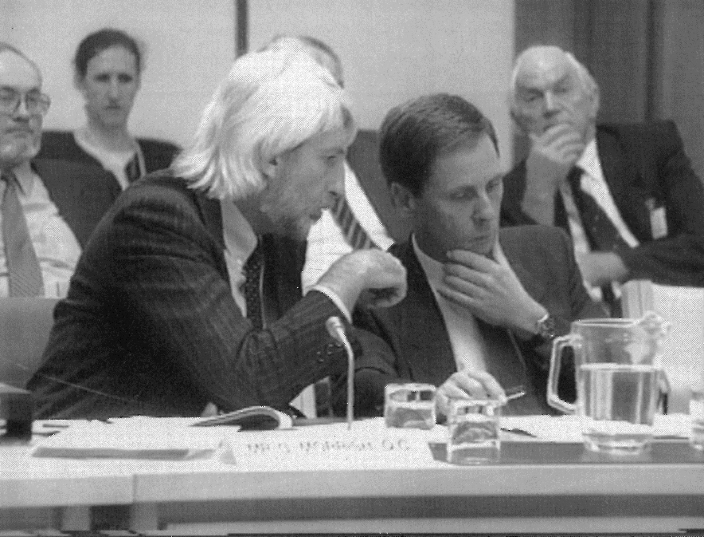 \x3cp\x3eGraham Morrish QC advises Julian Leckie, a witness at the Committee of Privileges hearing, 27 April 1992. In all, seven Queen\'s Counsel took part in the hearing.\x3c/p\x3e