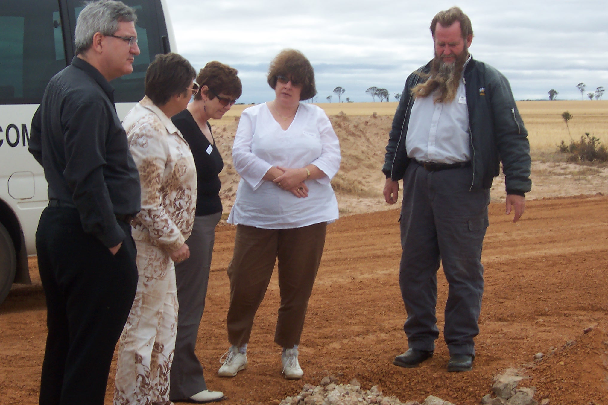 \x3cp\x3eThe committee inspecting a drainage site in the Great Southern Region of WA, 17 November 2005. L-R: Senators Andrew Bartlett, Judith Adams, Ursula Stephens and Ruth Webber. \x3c/p\x3e
