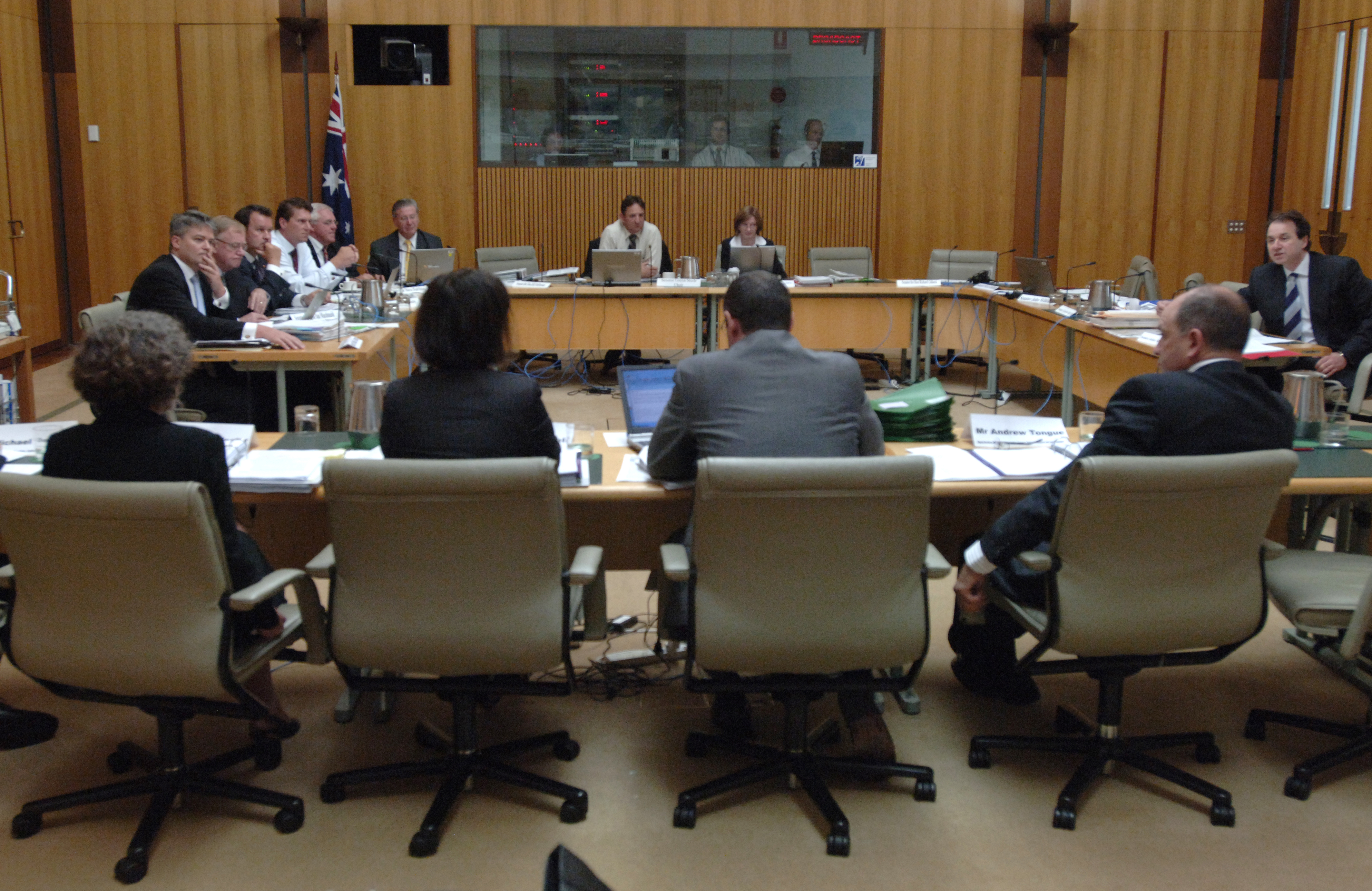 \x3cp\x3eCommittee members hearing evidence from Senator Stephen Conroy, Minister for Broadband, Communications and the Digital Economy, and officers from the Department of Infrastructure, Transport, Regional Development and Local Government during an additional estimates hearing, 24 February 2009. DPS Auspic.\x3c/p\x3e