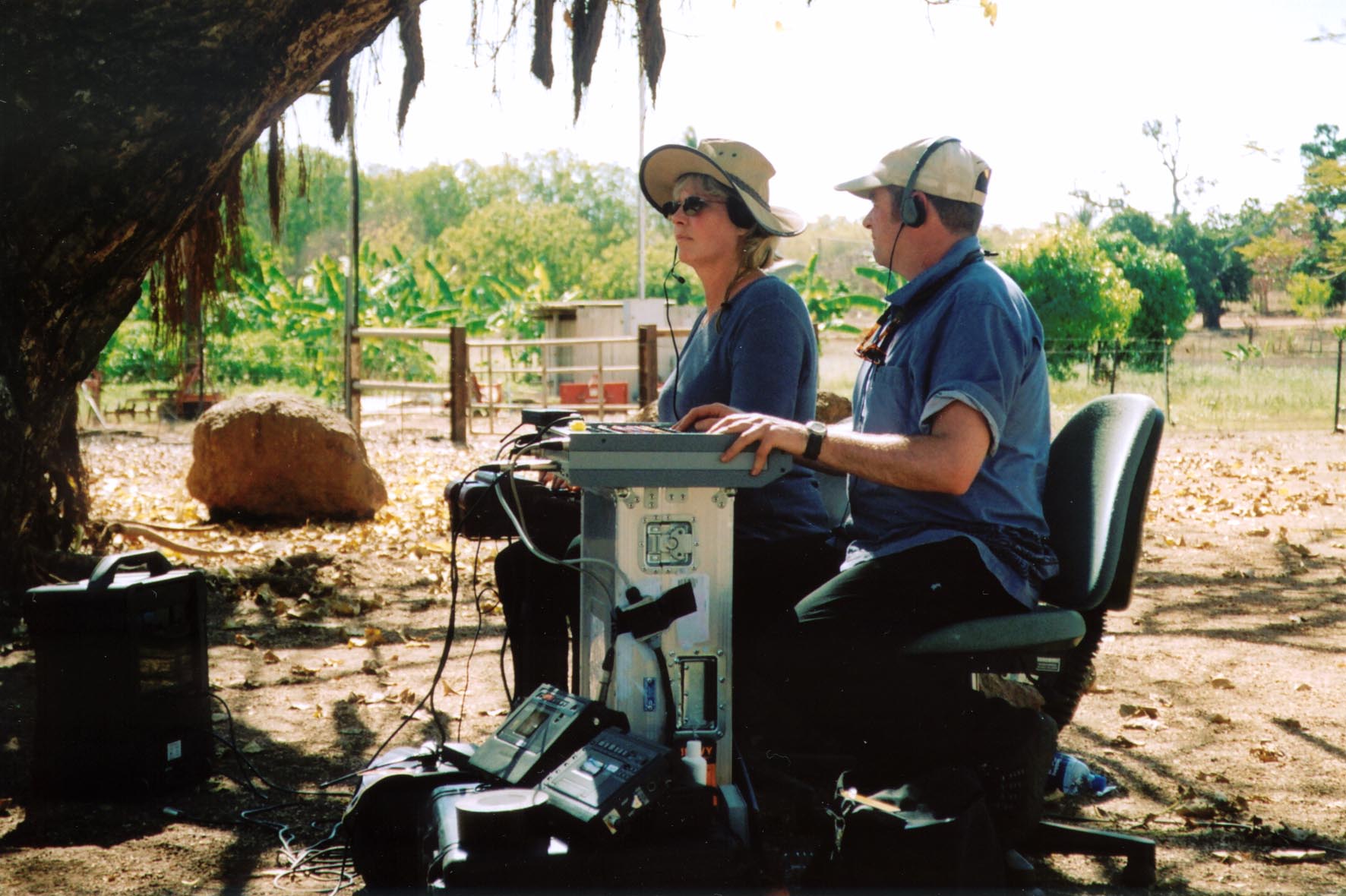 \x3cp\x3eHansard editor Deborah Rodgers and Parliamentary Broadcasting technician Peter Treloar assisting the committee with proceedings at Goulburn Island, NT, 11 September 2002.\x3c/p\x3e